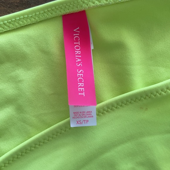 Victoria’s secret bikini bottom - Picture 2 of 4